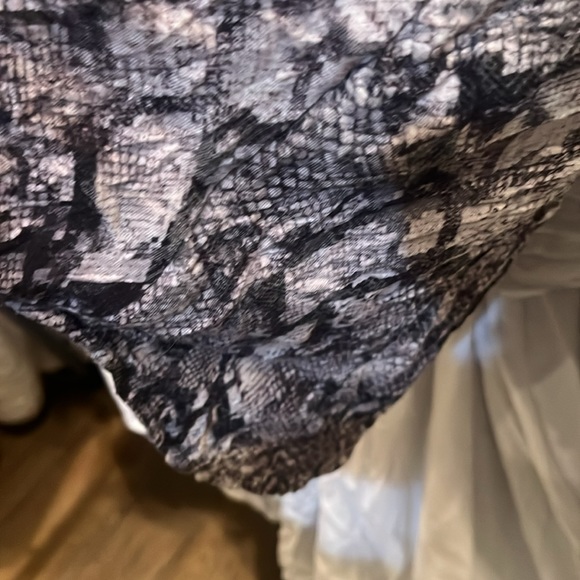 Snakeprint Buttondown from David Cline, Size S. Snaps that look like buttons. - Picture 6 of 11